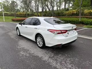Toyota Camry 2022 2.0G Version de luxe intérieur photo 8