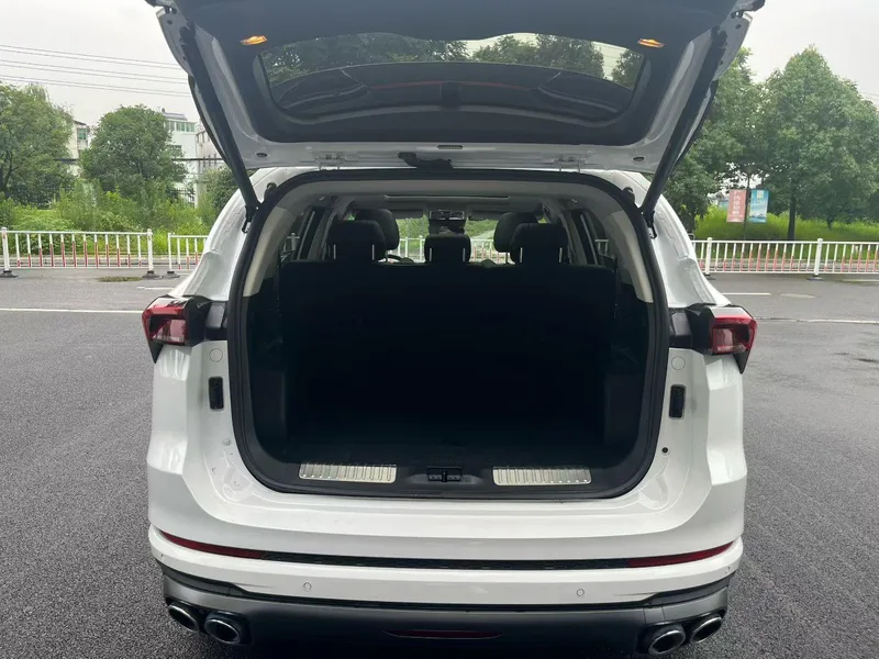 Jetour X70 PLUS 2021 Zhuge 1.6T DCT Wuhou 5 Asiento interior foto 6 Jetour X70 PLUS 2021 Zhuge 1.6T DCT Wuhou 5 Asiento interior foto 6