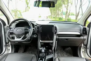 Hyundai ix35 2021 240T GDi DCT Ведущая версия с двумя приводами GLS интерьер фото 7 Hyundai ix35 2021 240T GDi DCT Ведущая версия с двумя приводами GLS интерьер фото 7