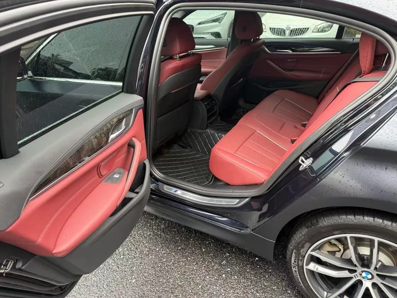 BMW 5 Series 2022 Second change 525Li M Sports suit interior photo 9 BMW 5 Series 2022 Second change 525Li M Sports suit interior photo 9