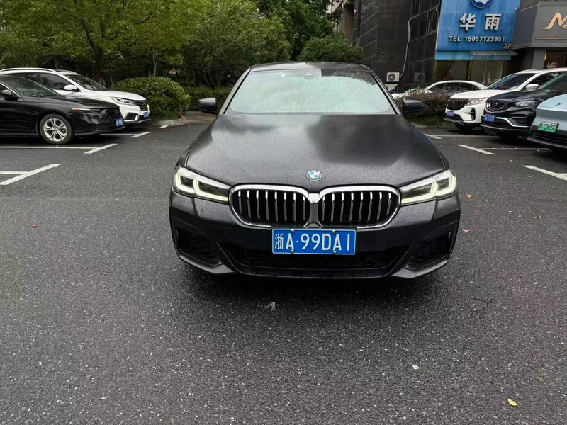 BMW 5 Series 2022 Second change 525Li M Sports suit interior photo 10 BMW 5 Series 2022 Second change 525Li M Sports suit interior photo 10