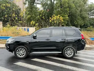 Toyota Prado 2019 3.5L Automatic TX-L Premium version rear hanging spare tire exterior photo 5 Toyota Prado 2019 3.5L Automatic TX-L Premium version rear hanging spare tire exterior photo 5