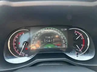 Toyota RAV4 2022 2.0L CVT Four-wheel drive Premium Edition interior photo 8 Toyota RAV4 2022 2.0L CVT Four-wheel drive Premium Edition interior photo 8