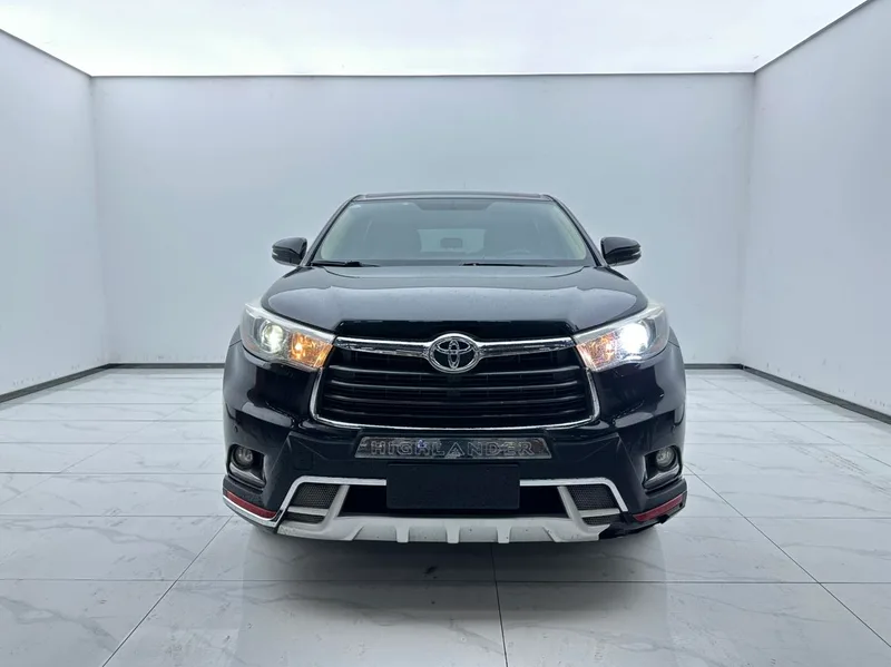 Toyota Highlander 2017 2.0T Versión Elite de tracción a dos ruedas 5 Asiento exterior foto 2 Toyota Highlander 2017 2.0T Versión Elite de tracción a dos ruedas 5 Asiento exterior foto 2