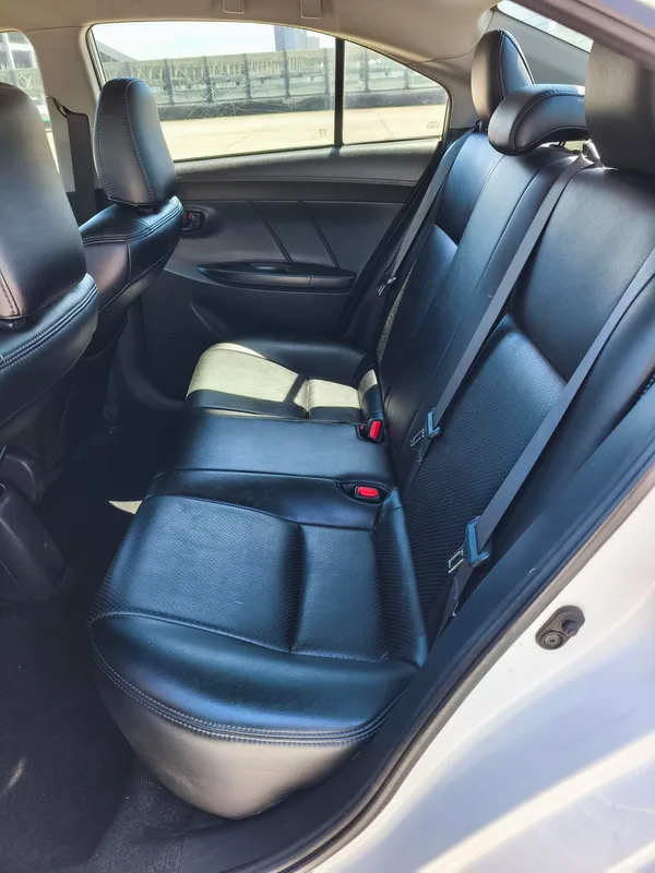 Toyota Vios 2014 1.3L Автоматическая версия интерьер фото 10