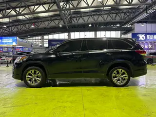 Toyota Highlander 2021 2.0T Four-wheel drive Elite Edition 7 seat exterior photo 3 Toyota Highlander 2021 2.0T Four-wheel drive Elite Edition 7 seat exterior photo 3