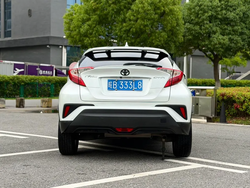 Toyota C-HR 2022 2.0L Version leader intérieur photo 13