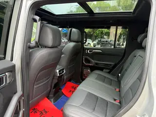 Jetour T2 2023 2.0TD Quatre roues motrices Traversée PRO intérieur photo 15