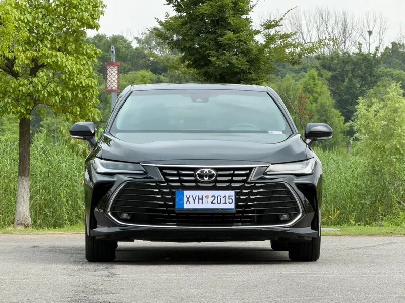 Toyota Avalon 2023 2.0L CVT Version de luxe extérieur photo 2