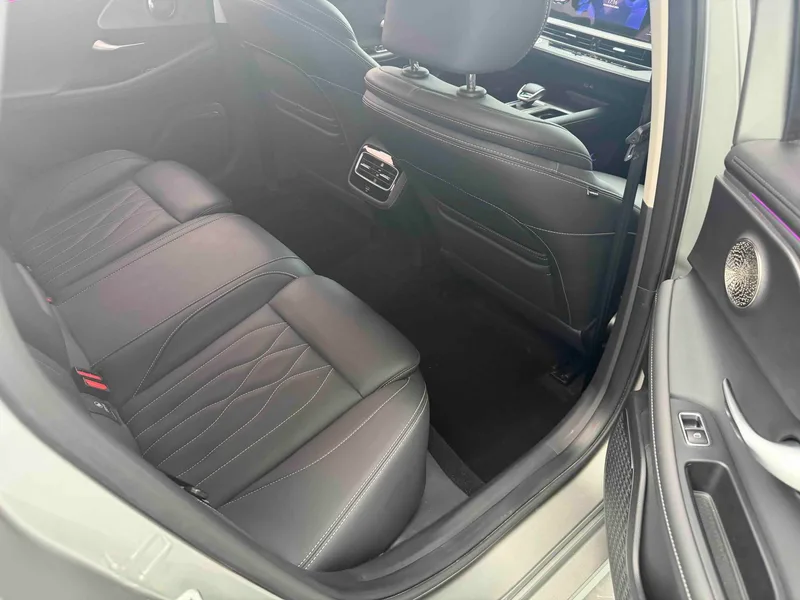 Chery Arrizo 8 2022 1.6TGDI DCT Ey interior foto 13 Chery Arrizo 8 2022 1.6TGDI DCT Ey interior foto 13