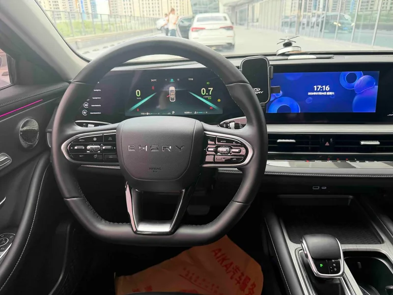 Chery Arrizo 8 2022 1.6TGDI DCT Ey interior foto 16 Chery Arrizo 8 2022 1.6TGDI DCT Ey interior foto 16