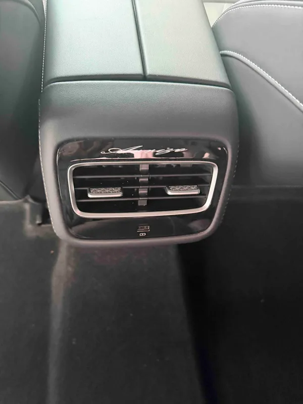 Chery Arrizo 8 2022 1.6TGDI DCT Ey interior foto 18 Chery Arrizo 8 2022 1.6TGDI DCT Ey interior foto 18