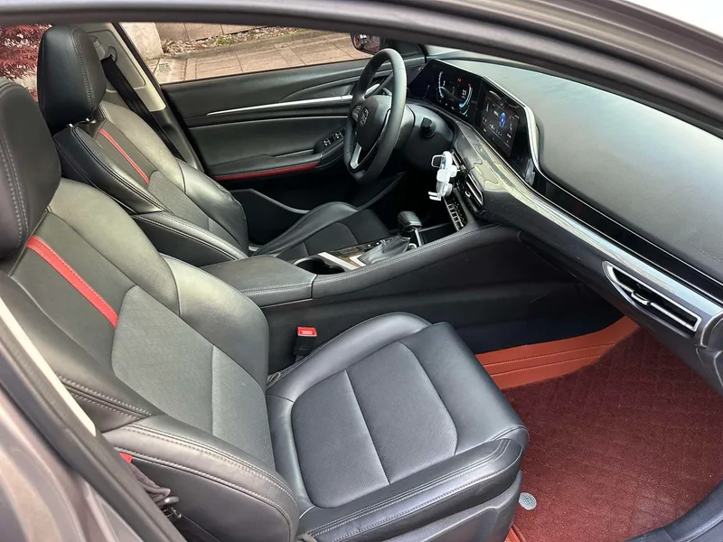 Changan Eado 2020 PLUS Ballena azul NE 1.4T GDI Tipo de lujo automático exterior foto 6 Changan Eado 2020 PLUS Ballena azul NE 1.4T GDI Tipo de lujo automático exterior foto 6
