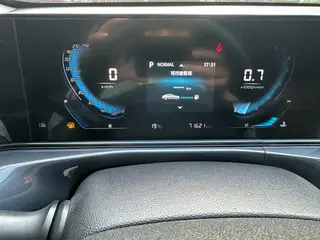 Changan Eado 2020 PLUS Ballena azul NE 1.4T GDI Tipo de lujo automático interior foto 9 Changan Eado 2020 PLUS Ballena azul NE 1.4T GDI Tipo de lujo automático interior foto 9