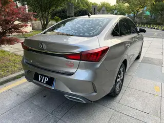 Changan Eado 2020 PLUS Ballena azul NE 1.4T GDI Tipo de lujo automático interior foto 12 Changan Eado 2020 PLUS Ballena azul NE 1.4T GDI Tipo de lujo automático interior foto 12