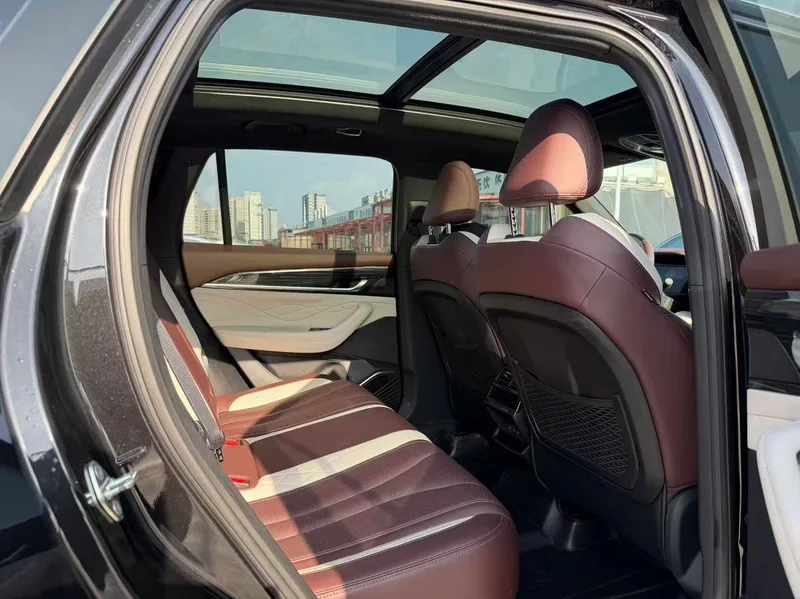 Geely Monjaro 2021 2.0TD DCT EVO Two-wheel drive noble type interior photo 7 Geely Monjaro 2021 2.0TD DCT EVO Two-wheel drive noble type interior photo 7