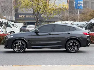 BMW X4 2022 M40i exterior foto 3