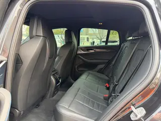 BMW X4 2022 M40i interior foto 14