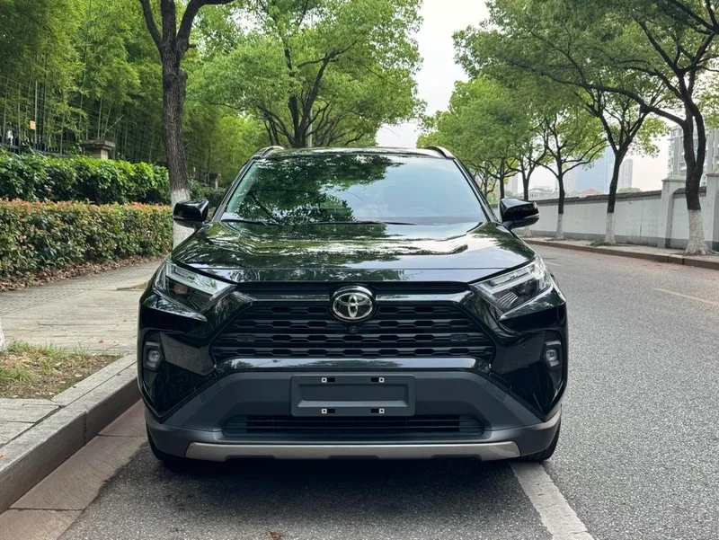 Toyota RAV4 2023 2.0L CVT Two-drive fashion PLUS version exterior photo 2 Toyota RAV4 2023 2.0L CVT Two-drive fashion PLUS version exterior photo 2