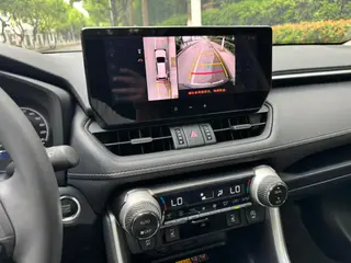 Toyota RAV4 2023 2.0L CVT Two-drive fashion PLUS version interior photo 11 Toyota RAV4 2023 2.0L CVT Two-drive fashion PLUS version interior photo 11