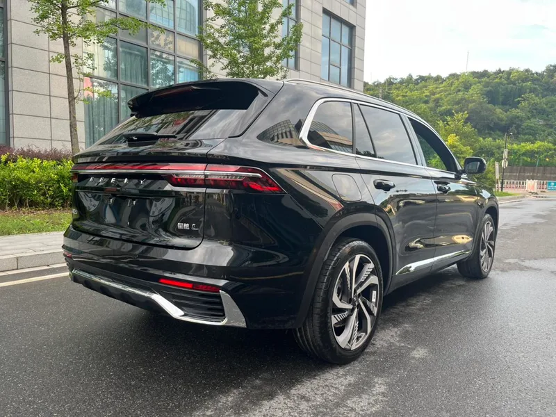 Geely Monjaro 2024 2.0TD High-power automatic two-wheel drive skyline version exterior photo 6 Geely Monjaro 2024 2.0TD High-power automatic two-wheel drive skyline version exterior photo 6