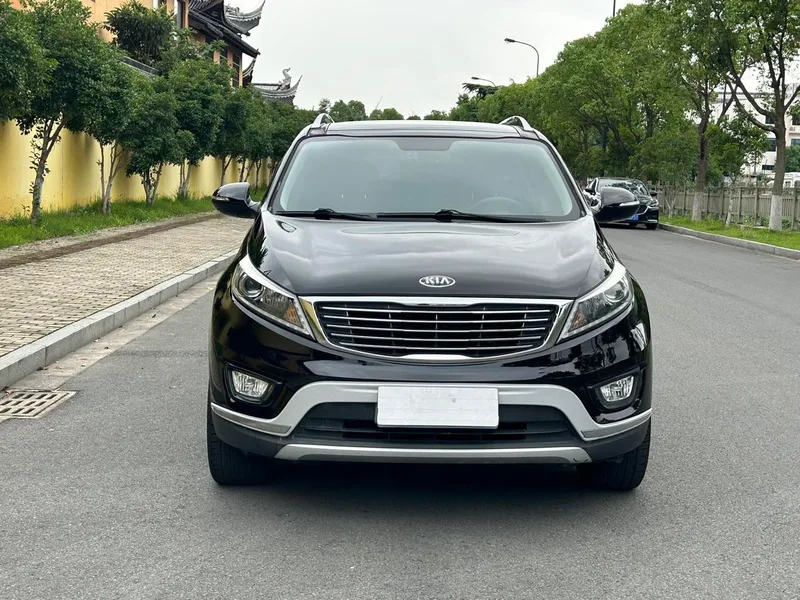 Kia Sportage 2015 2.0L Automatic two-drive version DLX exterior photo 3 Kia Sportage 2015 2.0L Automatic two-drive version DLX exterior photo 3
