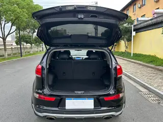 Kia Sportage 2015 2.0L Automatic two-drive version DLX interior photo 14 Kia Sportage 2015 2.0L Automatic two-drive version DLX interior photo 14