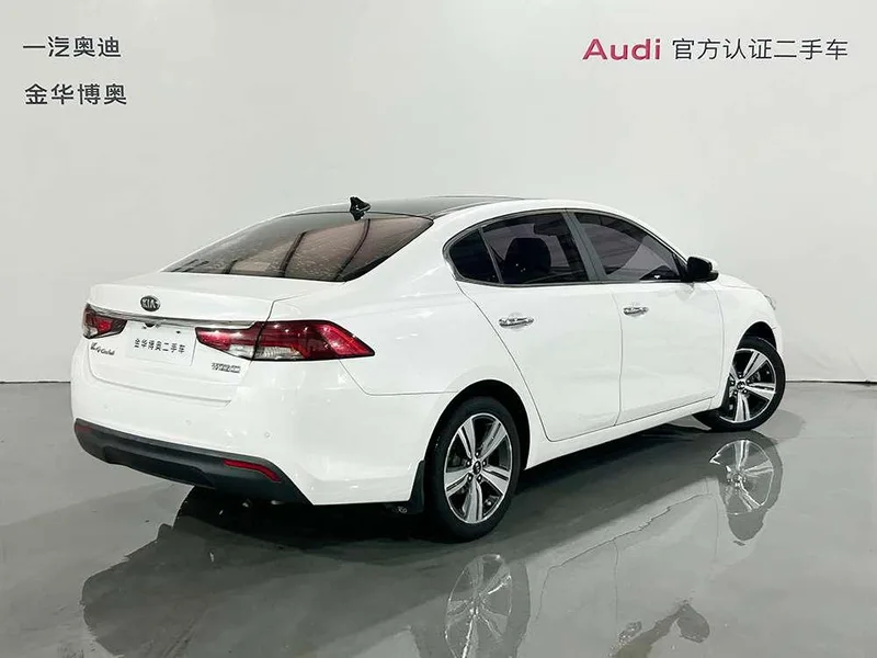 Kia K4 2017 1.8L Автоматический GLS экстерьер фото 4 Kia K4 2017 1.8L Автоматический GLS экстерьер фото 4