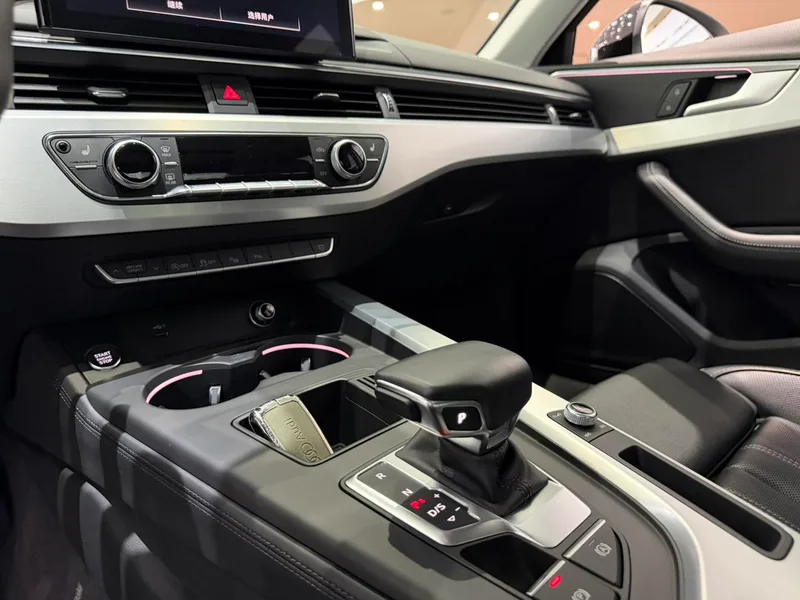 Audi A4L 2023 40 TFSI Type de luxe dynamique extérieur photo 9