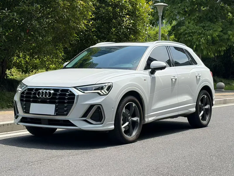 Audi Q3 2021 35 TFSI Fashion dynamic type exterior photo 1 Audi Q3 2021 35 TFSI Fashion dynamic type exterior photo 1