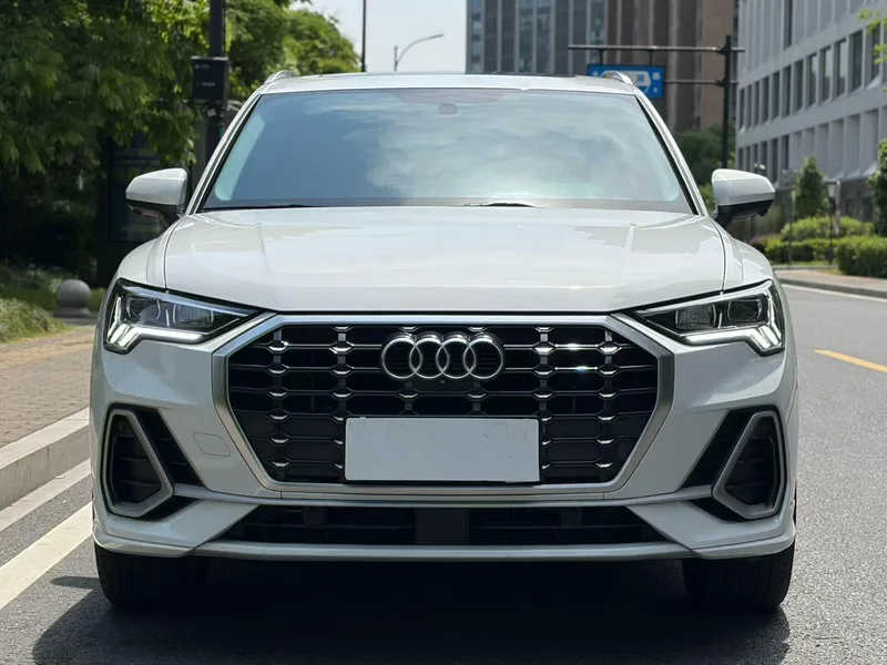 Audi Q3 2021 35 TFSI Fashion dynamic type exterior photo 2 Audi Q3 2021 35 TFSI Fashion dynamic type exterior photo 2