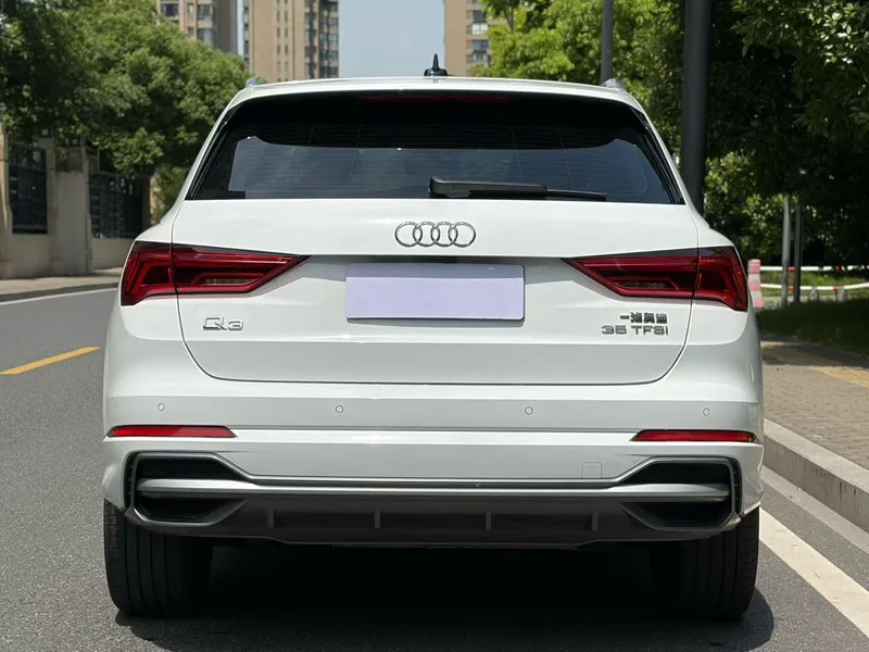 Audi Q3 2021 35 TFSI Fashion dynamic type interior photo 8 Audi Q3 2021 35 TFSI Fashion dynamic type interior photo 8