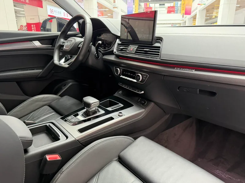 Audi Q5L 2022 40T Deluxe dinámico interior foto 18 Audi Q5L 2022 40T Deluxe dinámico interior foto 18