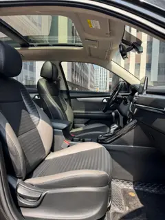 Kia Sportage 2019 2.0L Édition de luxe intelligente automatique intérieur photo 15 Kia Sportage 2019 2.0L Édition de luxe intelligente automatique intérieur photo 15