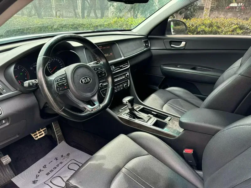 Kia K5 2016 1.6T Автоматический PRM экстерьер фото 4 Kia K5 2016 1.6T Автоматический PRM экстерьер фото 4