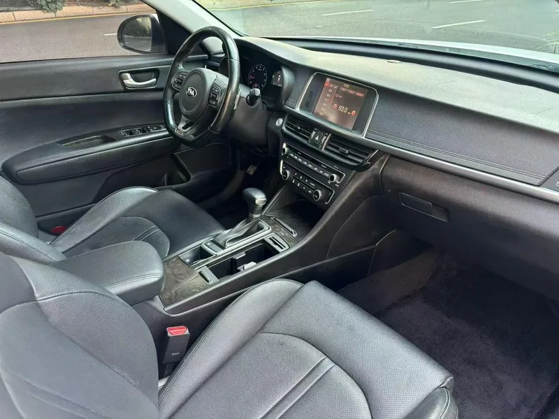 Kia K5 2016 1.6T Автоматический PRM экстерьер фото 5 Kia K5 2016 1.6T Автоматический PRM экстерьер фото 5