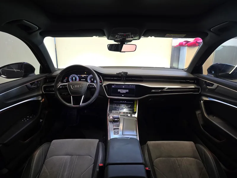 Audi A6L 2022 40 TFSI Deluxe Dynamic interior photo 15 Audi A6L 2022 40 TFSI Deluxe Dynamic interior photo 15