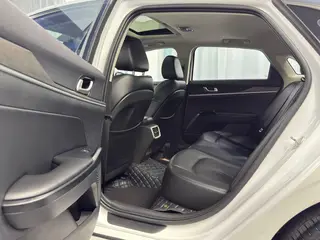 Kia K5 2021 270T CVVD Edición de moda interior foto 10 Kia K5 2021 270T CVVD Edición de moda interior foto 10