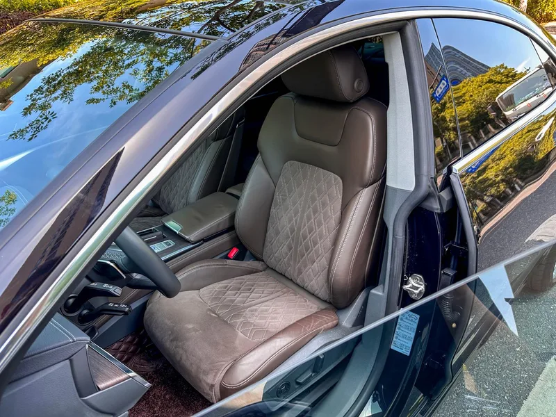 Audi A7L 2022 55 TFSI quattro S-line Traje negro tipo Zhiyuan interior foto 15 Audi A7L 2022 55 TFSI quattro S-line Traje negro tipo Zhiyuan interior foto 15