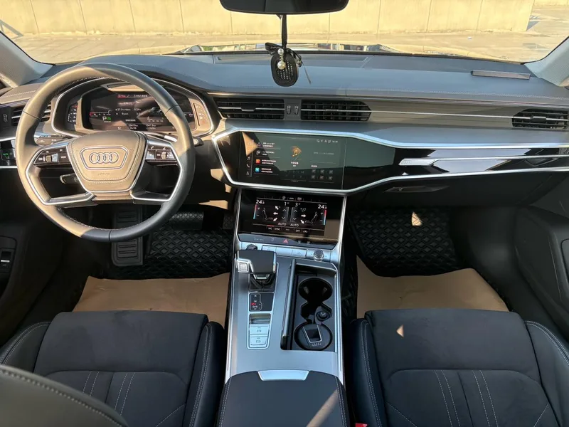 Audi A7L 2024 45 TFSI De lujo exterior foto 4 Audi A7L 2024 45 TFSI De lujo exterior foto 4