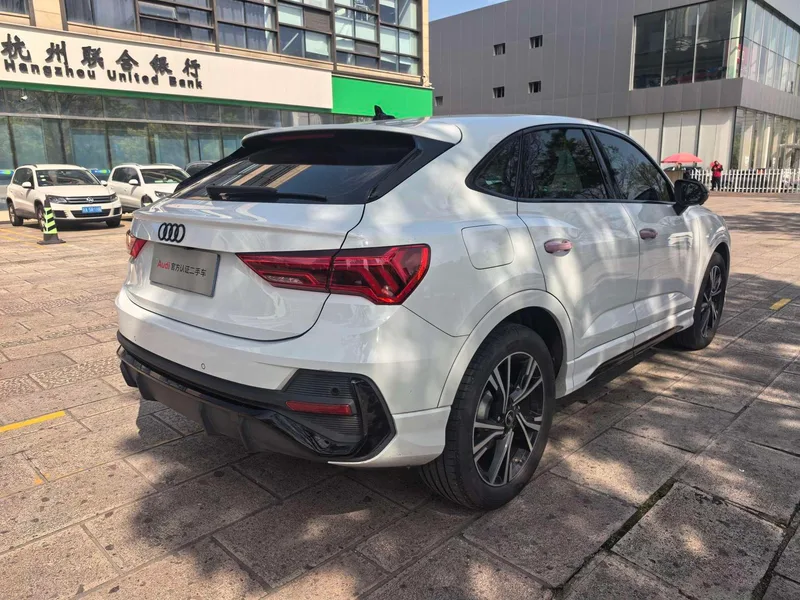 Audi Q3 Sportback 2023 40 TFSI Fashionable exterior photo 3 Audi Q3 Sportback 2023 40 TFSI Fashionable exterior photo 3
