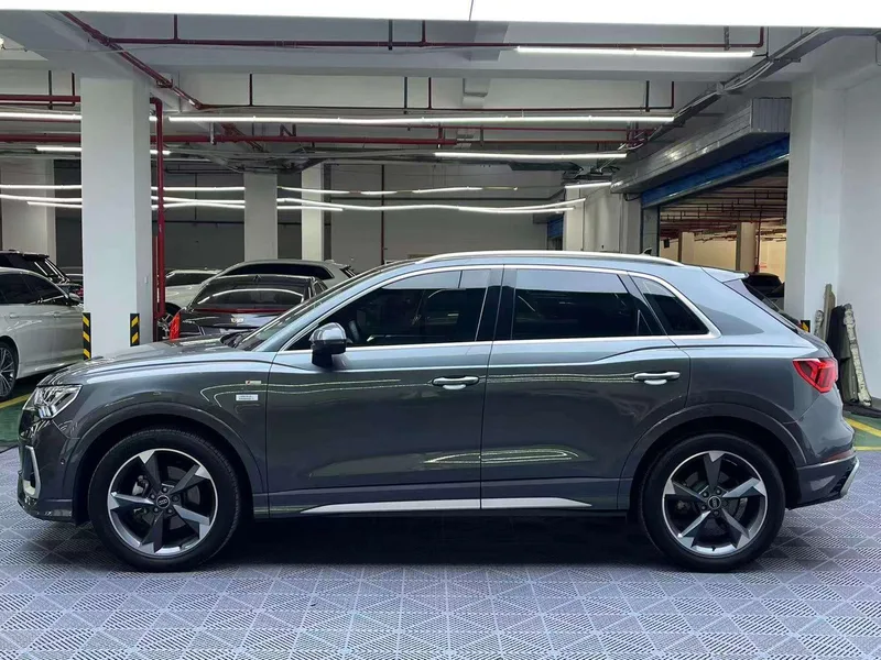 Audi Q3 2024 35 TFSI Fashion dynamic type exterior photo 3 Audi Q3 2024 35 TFSI Fashion dynamic type exterior photo 3