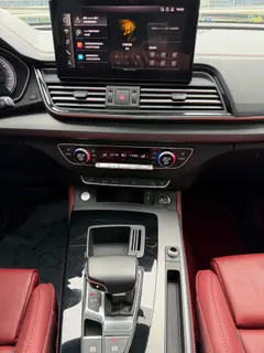 Audi Q5L 2023 40T Deluxe dinámico interior foto 17 Audi Q5L 2023 40T Deluxe dinámico interior foto 17