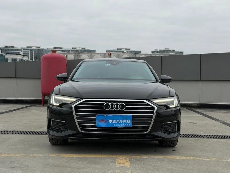 Audi A6L 2022 40 TFSI Lujo y elegante exterior foto 2 Audi A6L 2022 40 TFSI Lujo y elegante exterior foto 2
