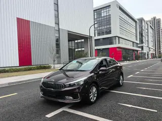 Kia K3 2016 1.6L Automático GL