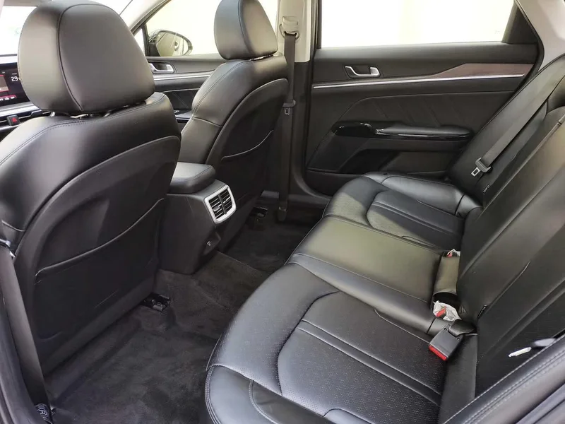 Kia K5 2020 270T CVVD Edición de lujo interior foto 17 Kia K5 2020 270T CVVD Edición de lujo interior foto 17