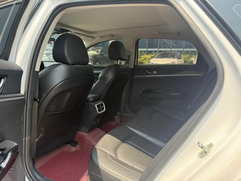 Kia K5 2021 270T CVVD Refreshed version interior photo 8