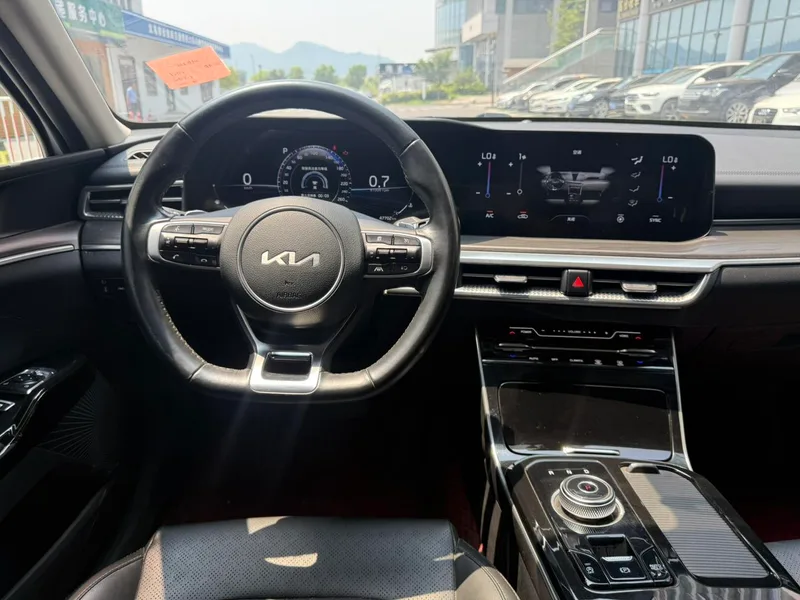 Kia K5 2021 270T CVVD Refreshed version interior photo 10