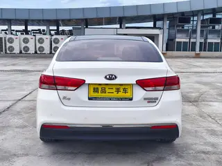 Kia K4 2014 1.6T Automatique Turbo extérieur photo 7 Kia K4 2014 1.6T Automatique Turbo extérieur photo 7