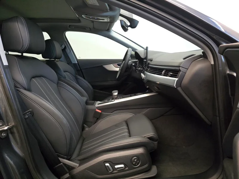 Audi A4L 2024 40 TFSI Tipo dinámico de moda interior foto 16 Audi A4L 2024 40 TFSI Tipo dinámico de moda interior foto 16